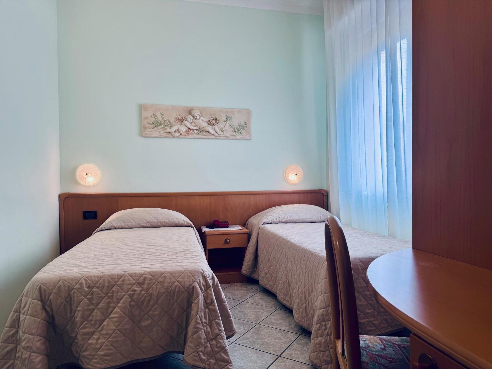 Hotel San Giorgio 上阿尔比索拉 外观 照片